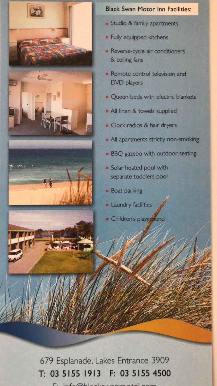 Black Swan Motor Inn Lakes Entrance Exterior photo